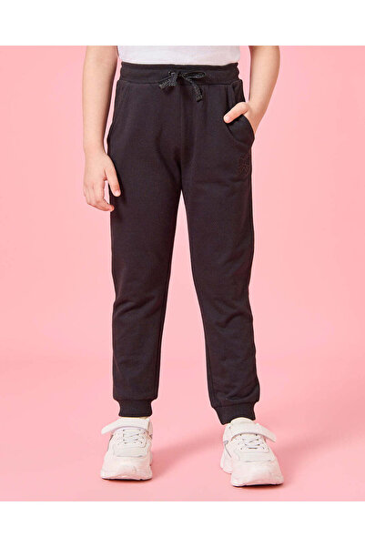 REDTAG بنطلون رياضي أساسي أسود للبنات