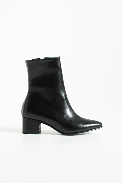 Gökçe Shoes Farve Siyah Desenli Rugan Günlük Kullanım Kadın Topuklu Bot