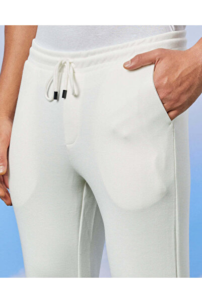 REDTAG Men Ivory Smart Trousers
