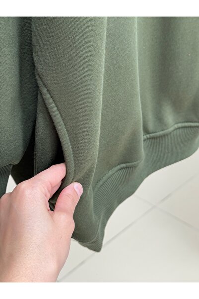 MİHRA STORE Μπλούζα Banu Yandan με οβάλ τσέπες oversized με κουκούλα και τρεις κορδόνια Sweat-ZN1644 Khaki