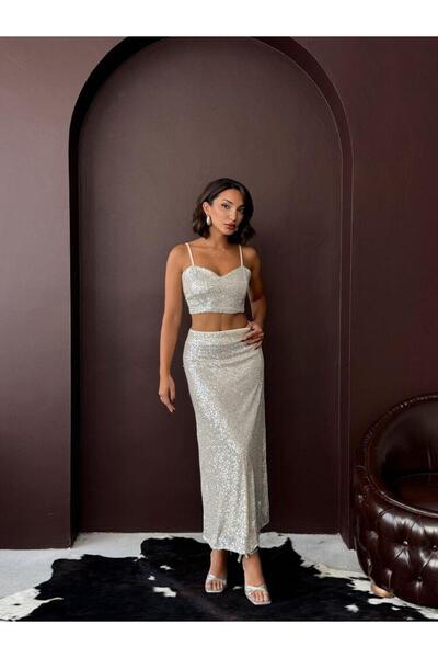 Generic Brand Create a Stylish Evening Look with a Long Skirt with Stone Sequins - Stone