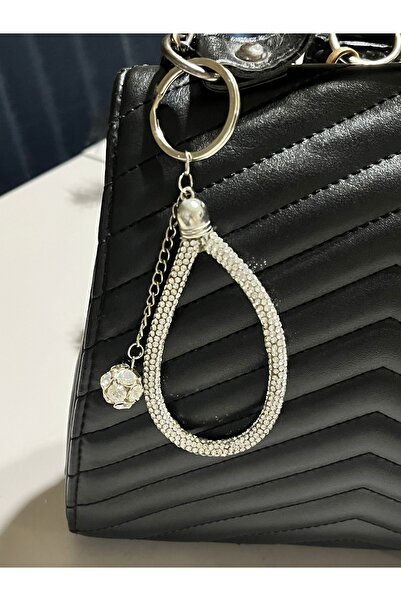 By Ayşegül سلسلة المفاتيح الحجرية