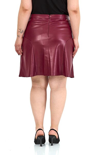 DISENTIS MODEST Plus Size Faux Leather Burgundy Mini Skirt