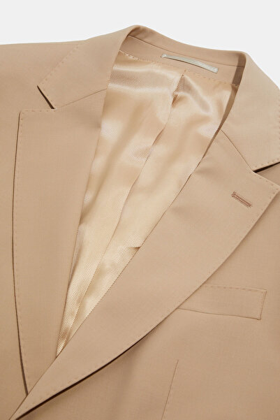 W Collection Beige Solid Regular Fit Suit