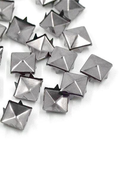 hapshoe Süs Tırnaklı Çakma Kare Piramit 7 mm 20 Adet Metal Trok