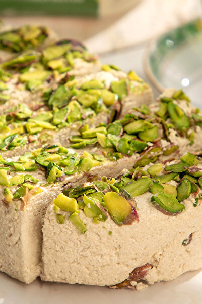 BERCEKIZ SERVET ŞEKERLEME Rafine Şeker İlavesiz Antep Fıstıklı Taze Tahin Helvası 200 gr