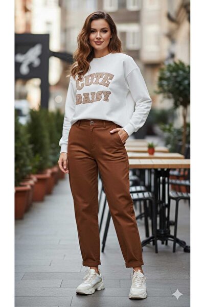 MODA 2 σορτς με μαλακή υφή και επένδυση από φλις εσωτερικά, με λαιμόκοψη ποδη...