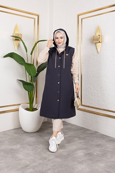 Moda MSK Arma Detaylı Kapüşonlu Kapitone Füme Yelek