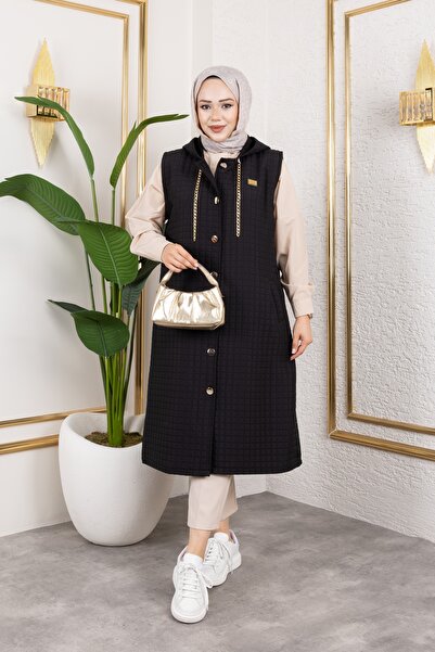 Moda MSK Hooded Quilted Black Vest with Weapon Detail