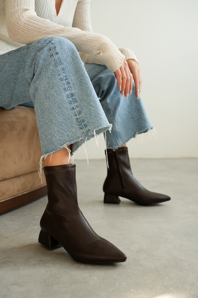 Holy Heel Lune Günlük Fermuar Detaylı Kahverengi Kadın Kısa Topuklu Streç Bot