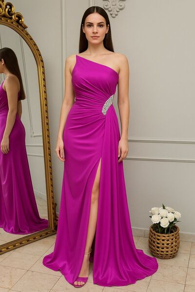 KADİR KORKMAZ GİYİM Straplez Yırtmaçlı Saten Abiye Elbise