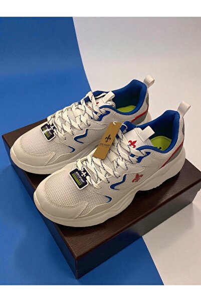 Bond Street Bond Street men's casual athletic shoes, size 42, suitable for casual, sporty, and denim looks in various colors.