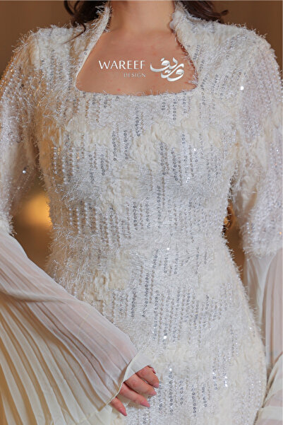 WAREEF FASHION White fitted dress with long sleeves