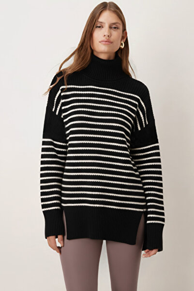 armonika Women's Black Turtleneck Skirt Hem Slit Knitwear Sweater Arm-26K136047