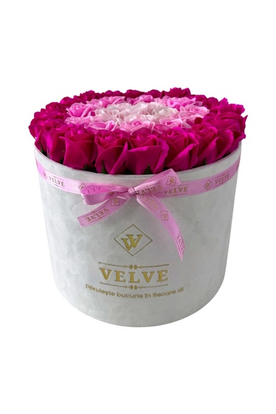 velve Aranjament Floral Majestic, cu trandafiri din sapun in 3 nuante de roz,...