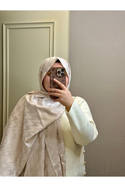 EŞİYOK KAZAYAĞI DESEN İPEKSİ KREM RENGİ JAKAR ŞAL