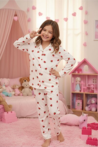 LİLA İÇ GİYİM Girl's Buttoned Suede Strawberry Pattern Long Sleeve Pajama Set