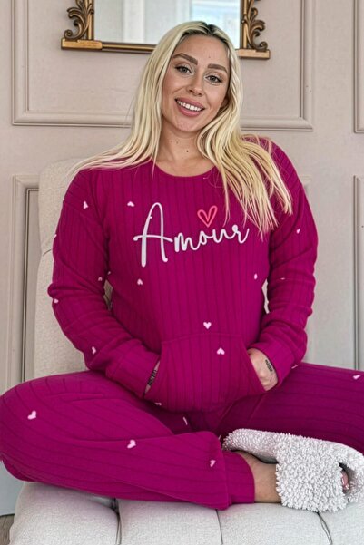 Pijamaevi Plum Amour Patterned Kangaroo Pocket Plush Fleece Pajama Set