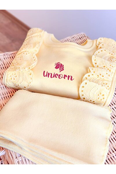 Pinkitokids Pi̇tto Butteryellow Ruffle Lace Detailed Sweatshirt and Leggings Set