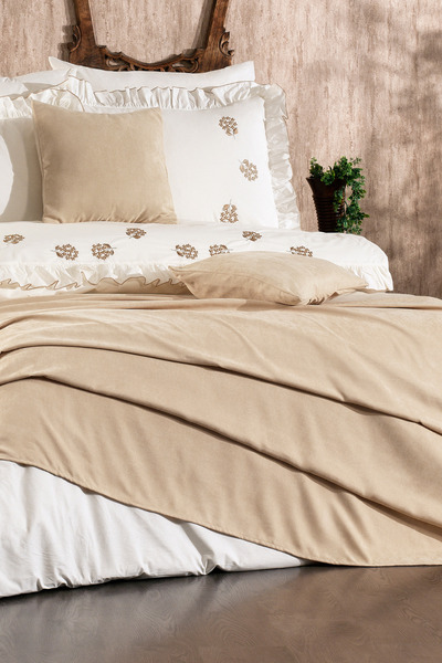 Serebien Home Collection Belora 100% Cotton Bud Flower Embroidered, Ruffled, Piqued 9 Piece Double Duvet Cover Set