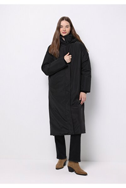 Colin's Regular Fit Kapüşonlu Fermuarlı Astarlı Suya Dayanıklı Kadın Siyah Kaban