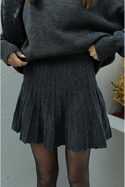 POİNE Women's Turtleneck Skirted Knitwear Set