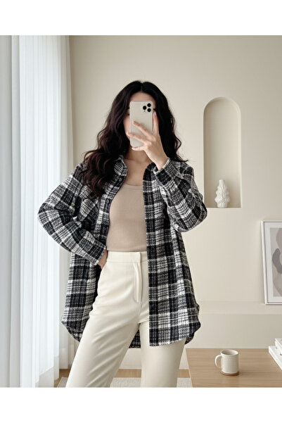 MissRunin Kapaklı Cepli Tüvit Gömlek