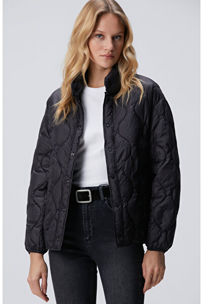 Network Siyah Su itici Özellikli Kapitoneli Mont