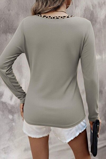 Mossta V-Neck Leopard Detailed Ribbed Knit Blouse - Stone