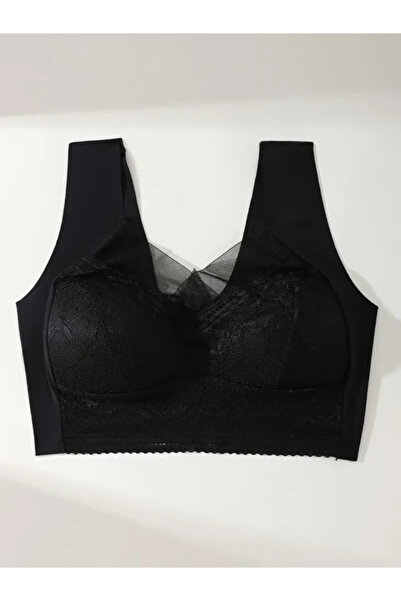 Jo Elegant push-up bra with lace size M