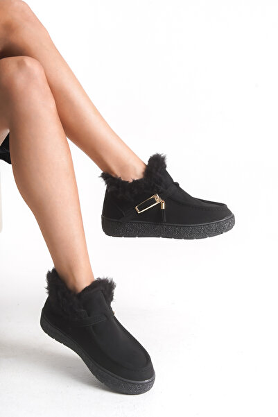 meyra'nın ayakkabıları Γυναικείες μίνι μπότες με επένδυση από γούνα και αγκράφα Μαύρο σουέτ