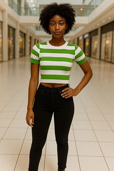 DEEP BEACH Crop Knit Sweater