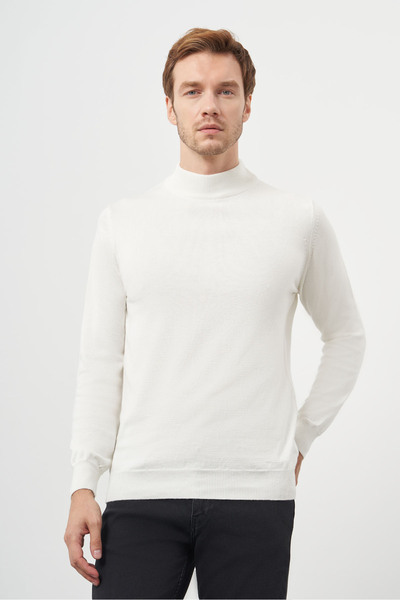 Morven Men's Ecru Basic Half Turtleneck Dynamic Fit Comfortable Cut Knitwear