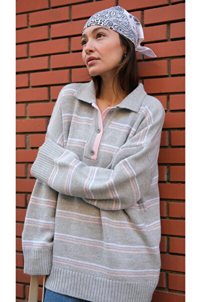 Butik سترة تريكو بياقة بولو بأزرار من Una Fiaba-Grey قصة فضفاضة