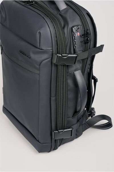 BENOX Travel Backpack with Vacuum Feature Special Design