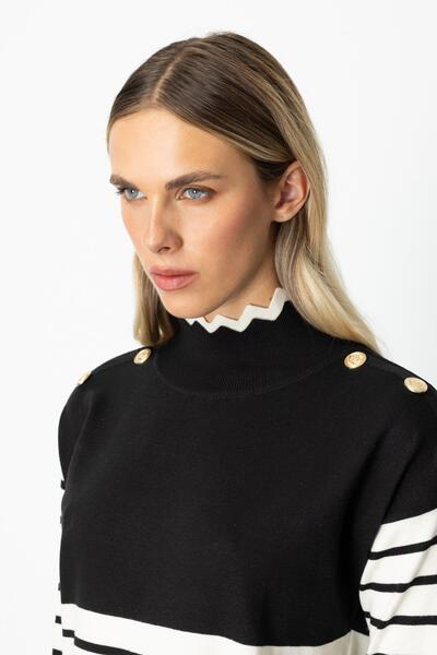 KATREGİYİM On Fashion Zigzag Detailed Striped Knit Sweater