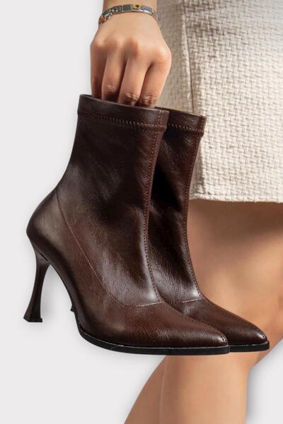 Liger Pointed toe thin heeled stretch women's boots brown