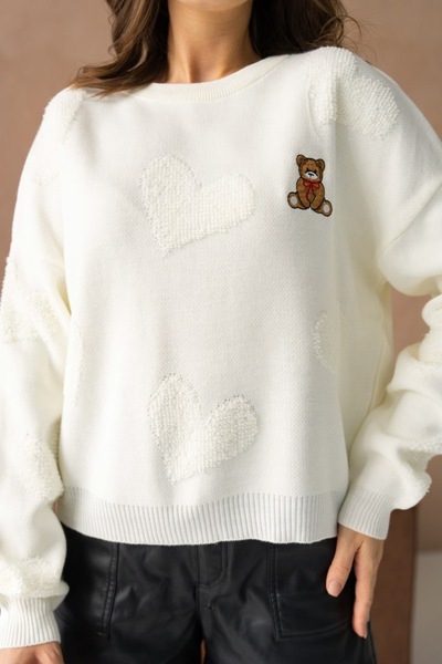 Noi Belis Oversized Heart and Teddy Bear Detailed Crew Neck Knitwear Sweater Aw25Kz0071