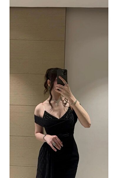 STAYILK DRESSES فستان سهرة أسود بتصميم أوف شولدر وتفاصيل دانتيل فاخرة