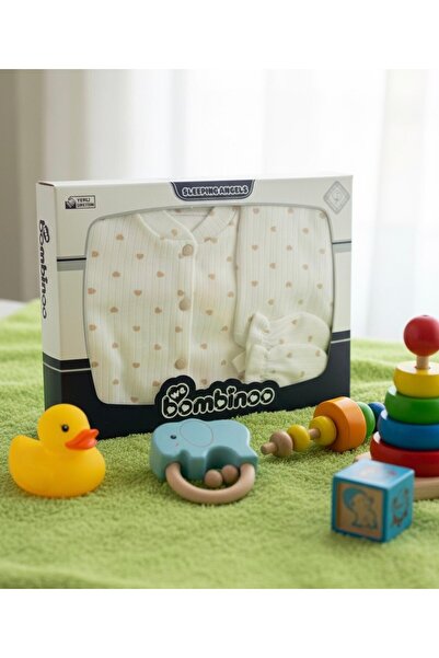 YusGos Organic 5 Piece Corded Fabric Heart Printed Newborn Hospital Discharge Set