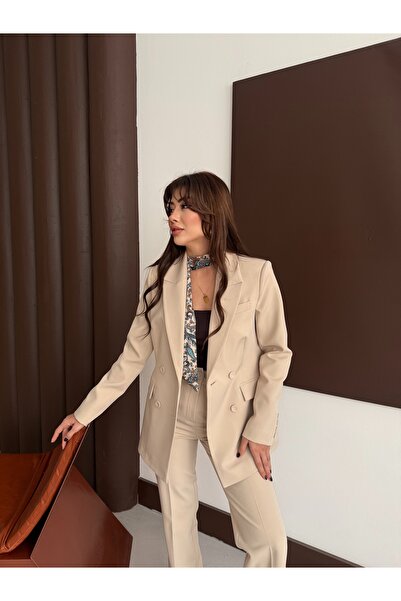 Nadrina Laser Cut Double-Breasted Suit