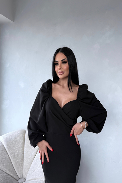 LİLA İSTANBUL Μαύρο φόρεμα με λεπτομέρεια με μανίκια πριγκίπισσας με λαιμόκοψη