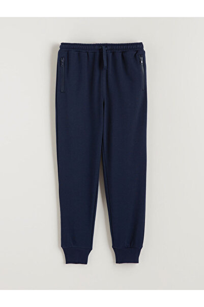 LC Waikiki Λαμπερές επιλογές από το Shining Store |   Ελαστικό στη μέση αγορίστικο παντελόνι Jogger