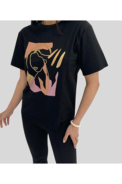 MQ T-shirt with a golden girl design