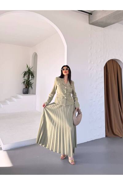 SUXİRCNHTMTS Kadın Pliseli Mini Etek & Kemerli Blazer Ceket Takım - Trend Kombin