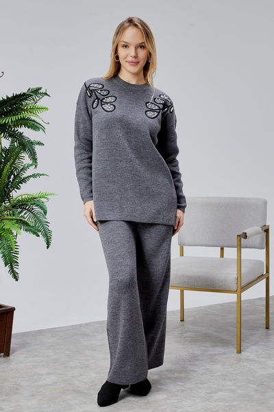 Jinx Wear Fashion Shoulder Leaf Lace Pearl Detail Women's 2-Piece Acrylic Women's Knitwear Set