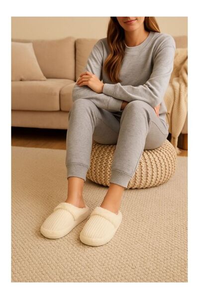 Motif Trend Kadın Ev Terliği Kapalı Peluş Atom Model Ekru