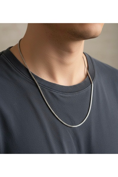 Asdomias Erkek Gümüş Renk İnce Kutu Zincir Kolye – 55 cm Şık ve Minimal Tasarım