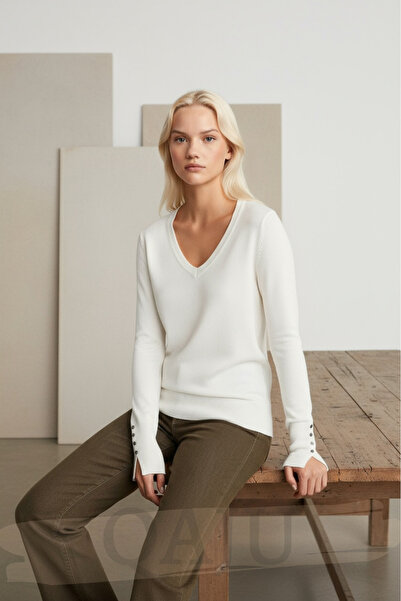 Qaju Women's V-Neck Sleeve Buttoned Knitwear Sweater – Ecru