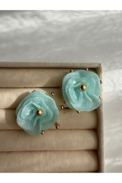 BERFACCESSORIES Turquoise Flower Earrings